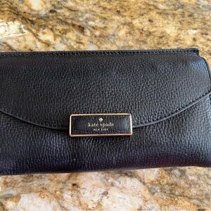 Kate spade New York wallet EUC